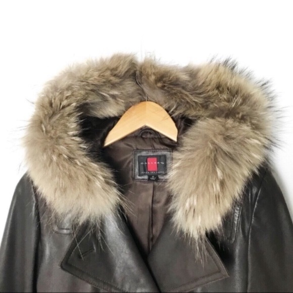 Gallery Genuine Leather Coat with Fur Trim small - Picture 2 of 8